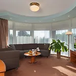April Panorama Szálloda 4*