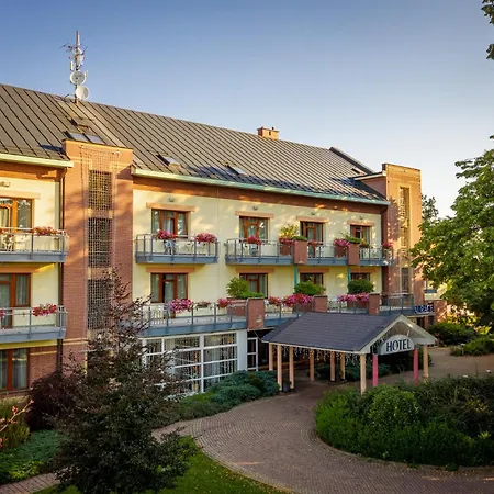 April Panorama 4* Rychnov nad Kneznou