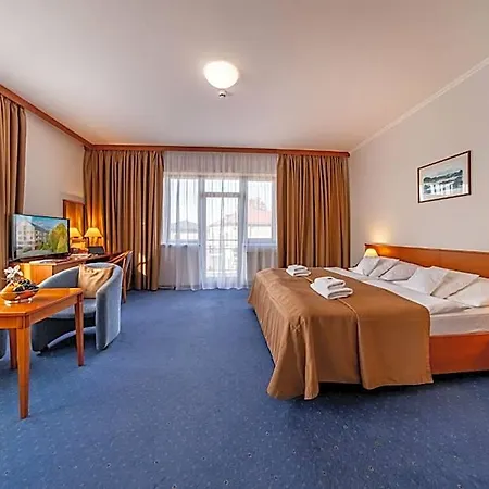 Hotel April Panorama