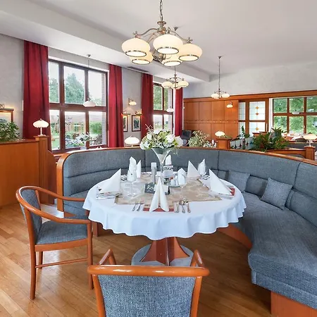 April Panorama Otel Rychnov nad Kneznou