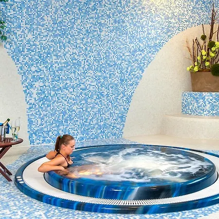 April Panorama 4* Rychnov nad Kneznou