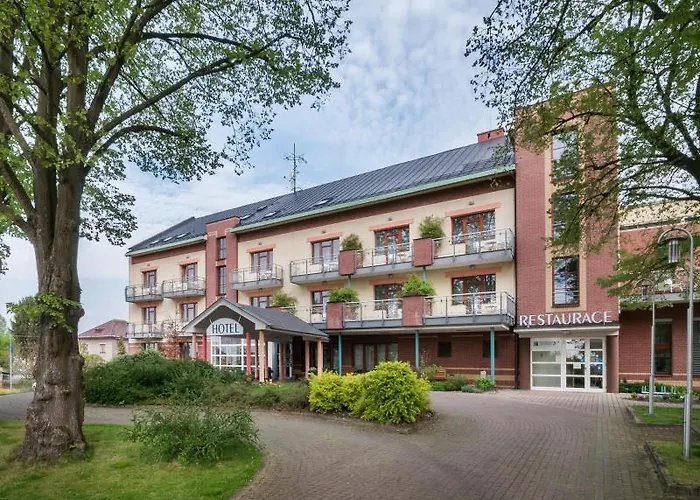 Hotel April Panorama 4*